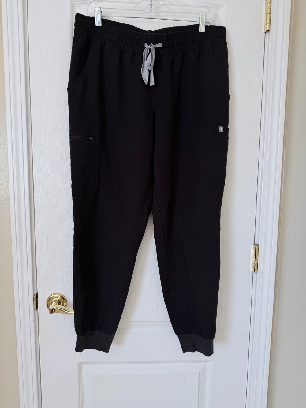 FIGS Technical Collection Black Cargo Jogger Scrub Pants XL